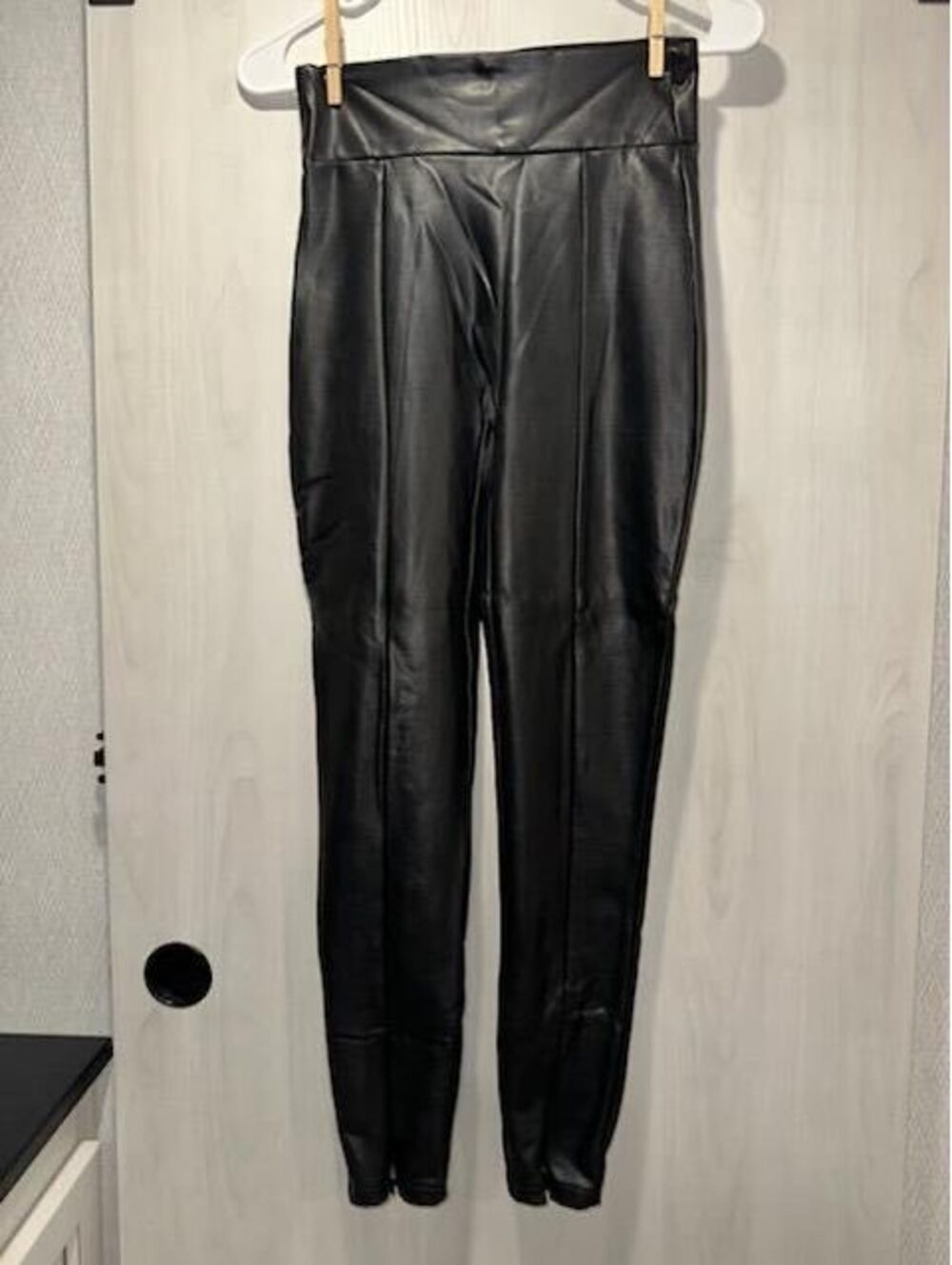 Abercrombie & Fitch Women's Black Faux Leather Leggings Size XS
